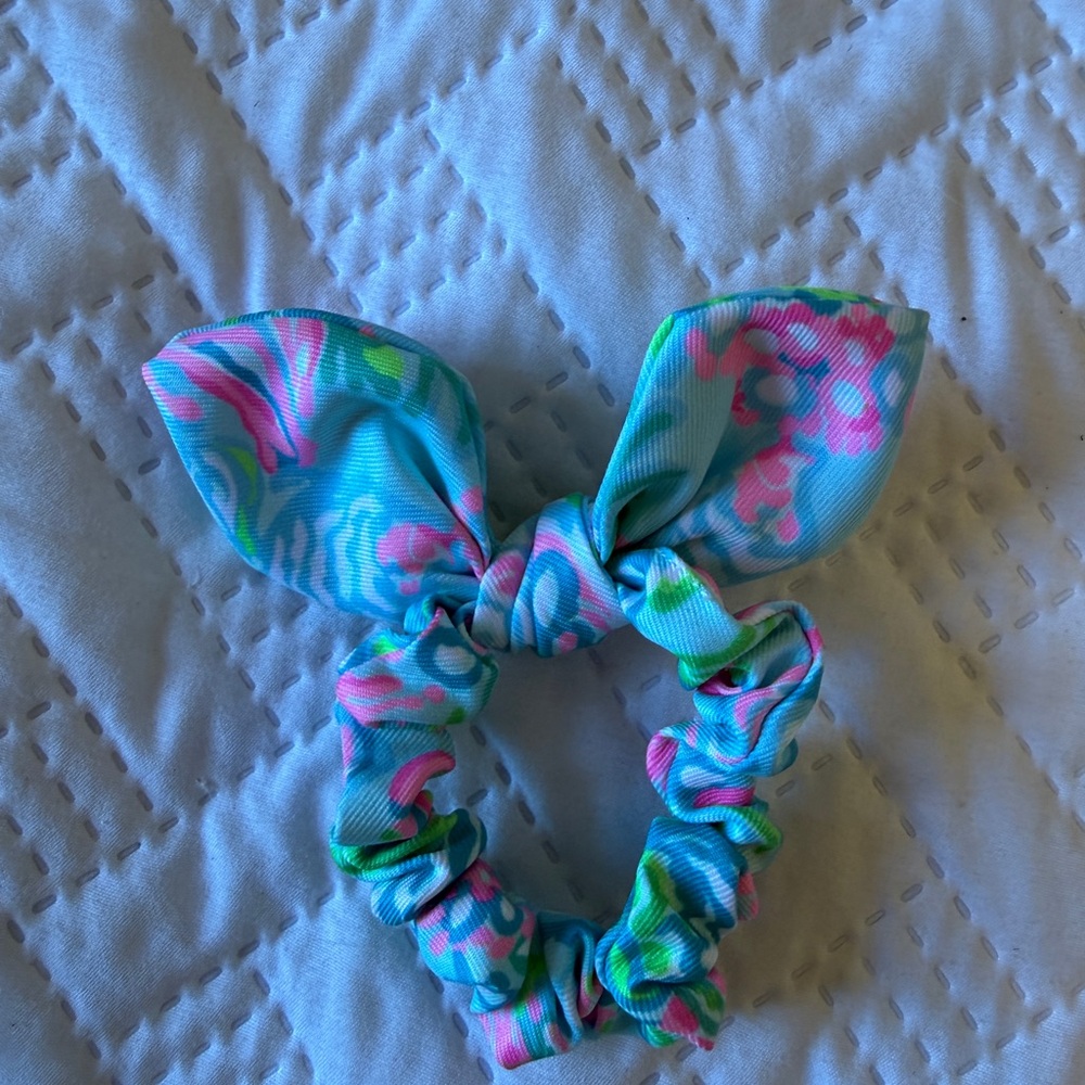 NWOT Lilly Pulitzer Scrunchie - Picture 4 of 4